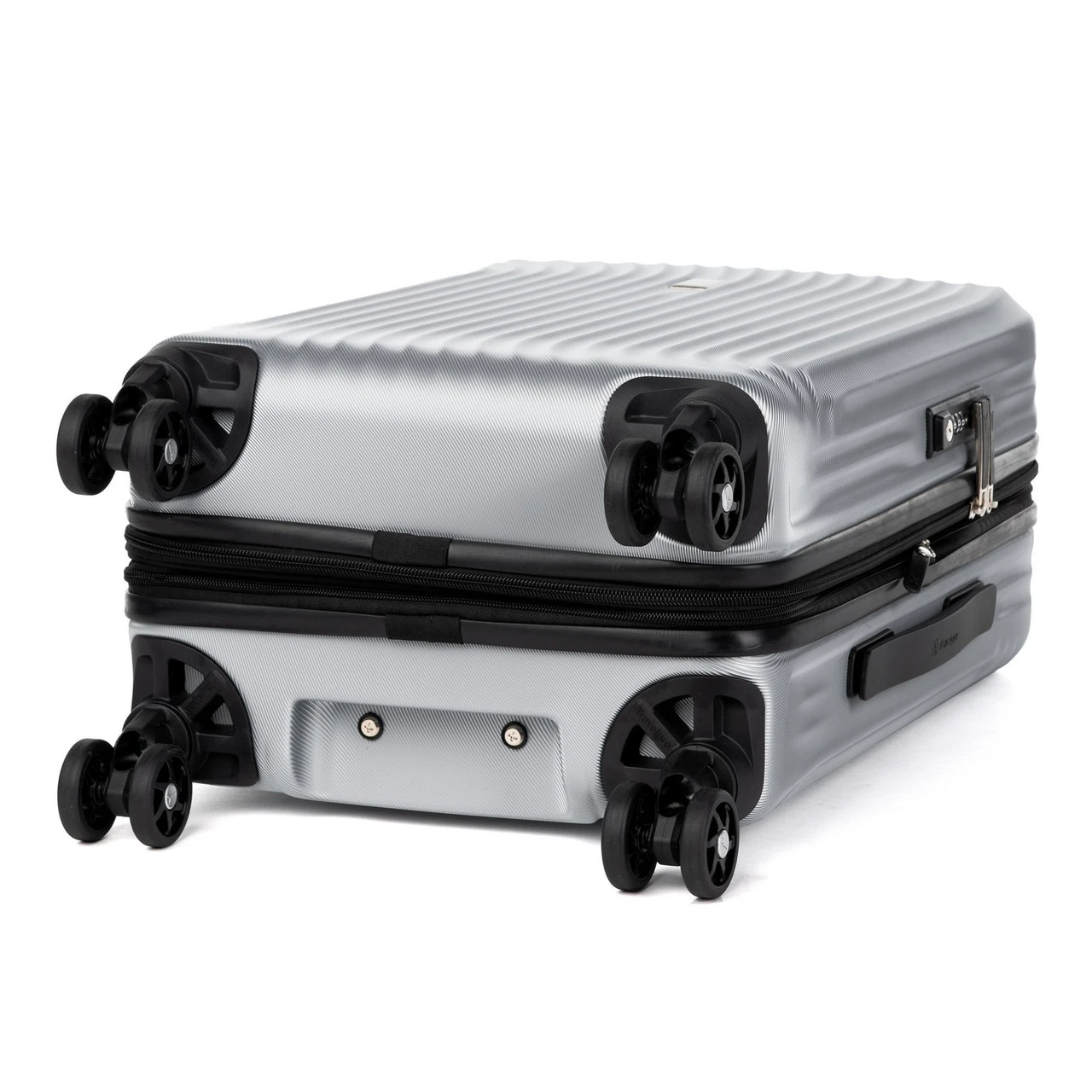 Travelpro Maxlite Air Expandable Cabin Suitcase - 55cm 8 Travelpro Maxlite Air Expandable Cabin Suitcase - 55cm - Image 6
