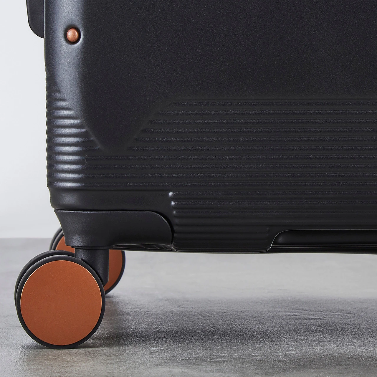 Rock Mayfair 4 Wheel Cabin Suitcase - 54cm 6 Rock Mayfair 4 Wheel Cabin Suitcase - 54cm - Image 4