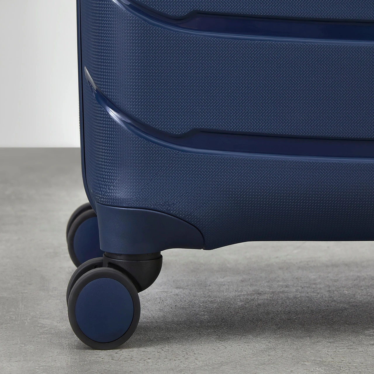 Rock Prime 4 Wheel Exp Cabin Suitcase - 56cm 21 Rock Prime 4 Wheel Exp Cabin Suitcase - 56cm - Image 19