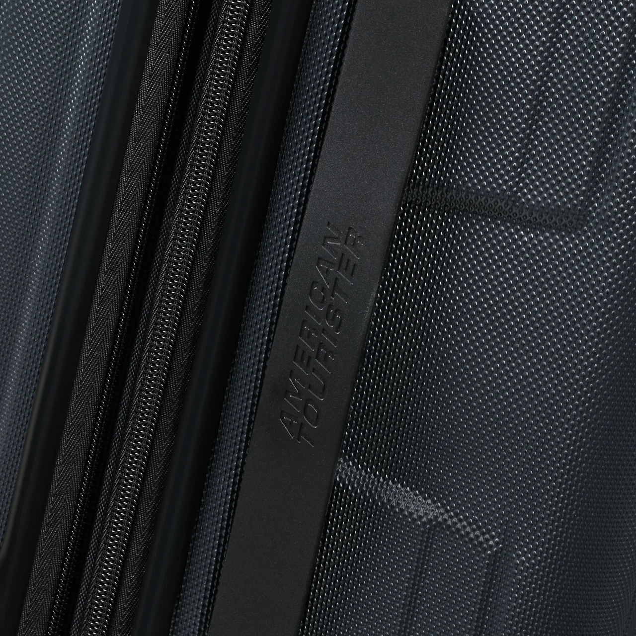 American Tourister Tracklite 4 Wheel Expandable Suitcase - 78cm 16 American Tourister Tracklite 4 Wheel Expandable Suitcase - 78cm - Image 14