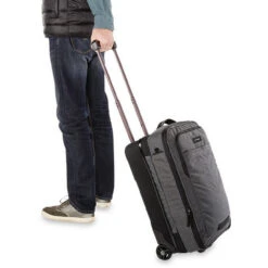 Dakine Status Roller 42L+ Expandable Cabin Suitcase - 55cm -Travelpro Store bw d10002940 1200 3 30424.1693925602