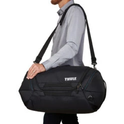 Thule Subterra 60L Large Duffle - 65cm 20 Thule Subterra 60L Large Duffle - 65cm -Travelpro Store small thule subterra duffel 60l black fs 10 3204026 1 36322.1684404219
